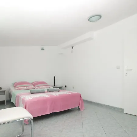 Milica 56 Apartamento *