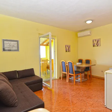 Apartment Milica 56 Pula