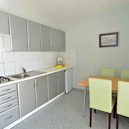 Apartment Milica 56 *