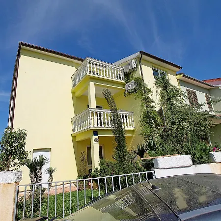 Milica 56 Apartmán Pula