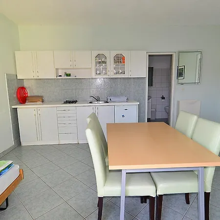Apartment Milica 56 Pula