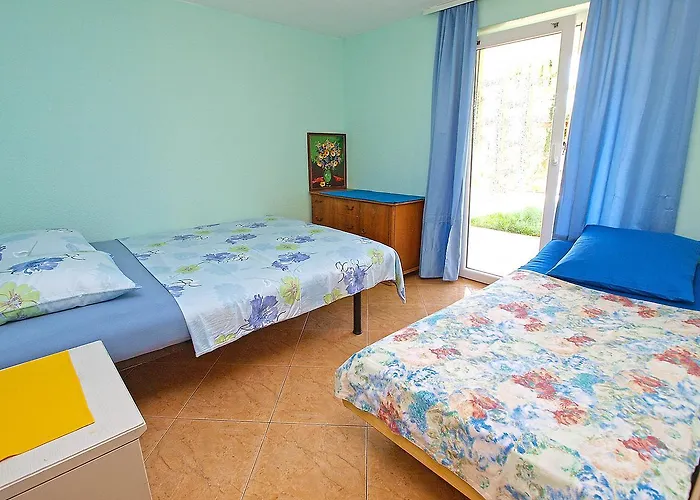 Milica 56 פולה