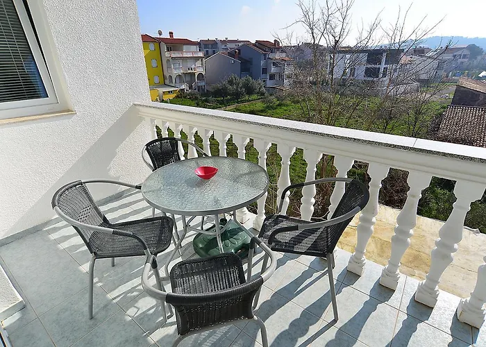 Milica 56 Apartament Pula
